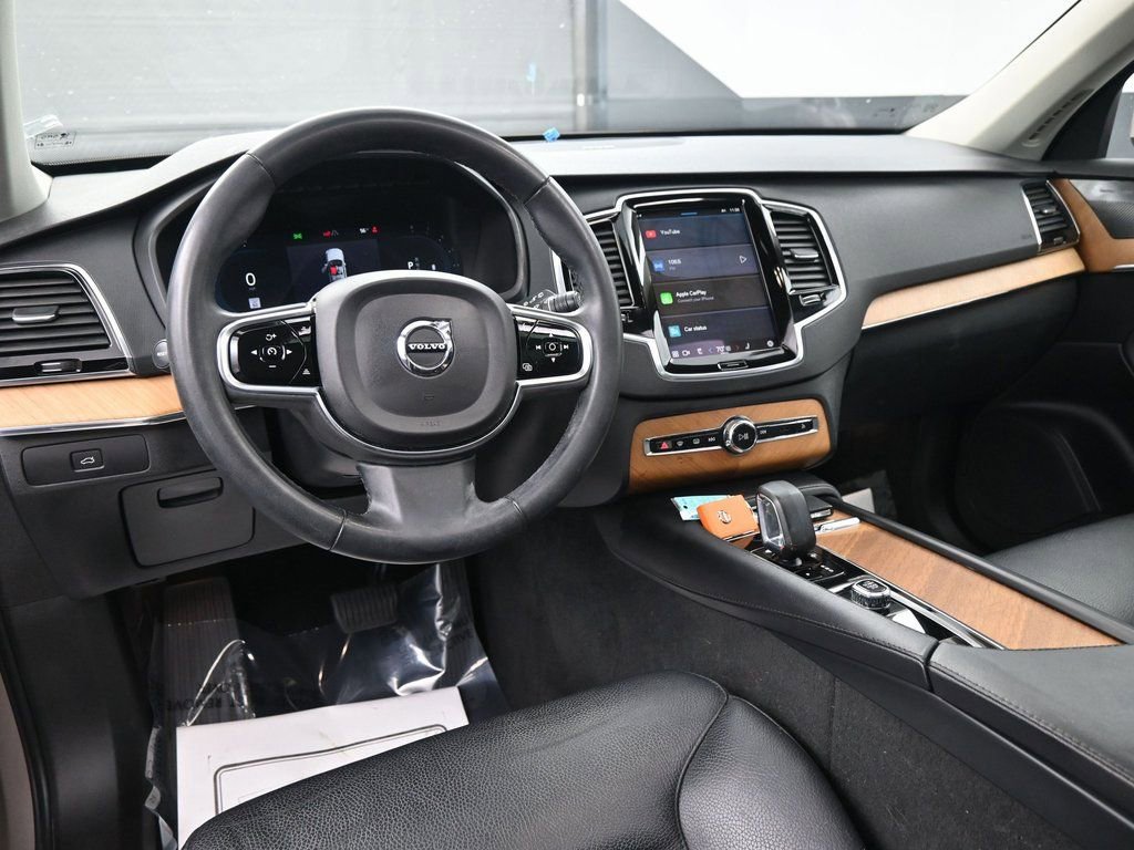 Used 2023 Volvo XC90 B6 Plus AWD/4WD image 14