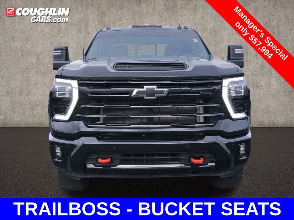 Used 2025 Chevrolet Silverado 2500 LT w/ Trail Boss Package image 2