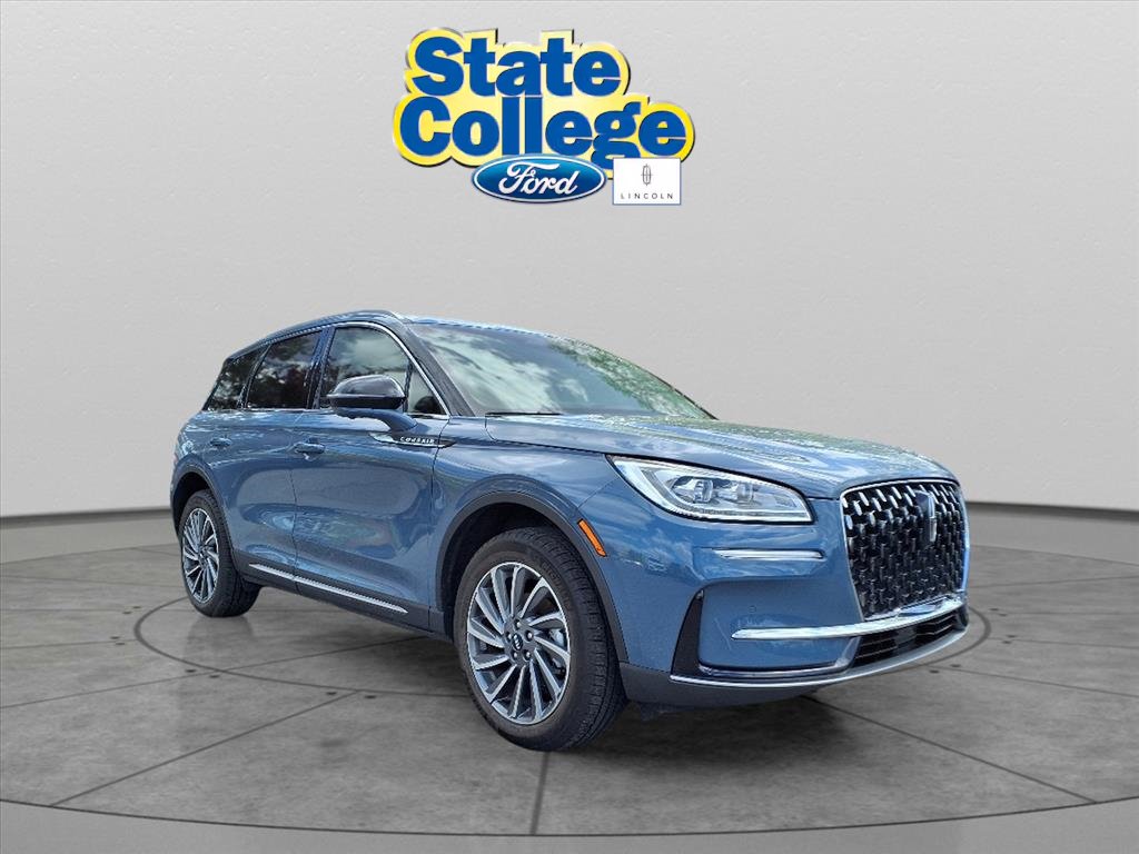 Used 2024 Lincoln Corsair Reserve w/ Equipment Group 201A image 3