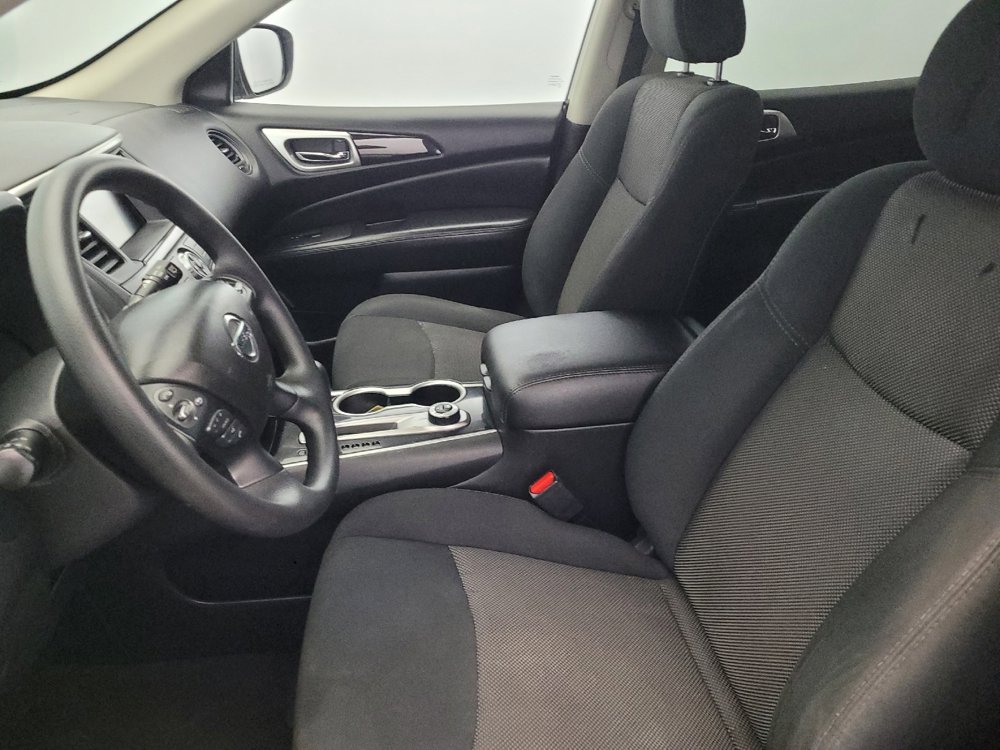 Used 2020 Nissan Pathfinder S image 17