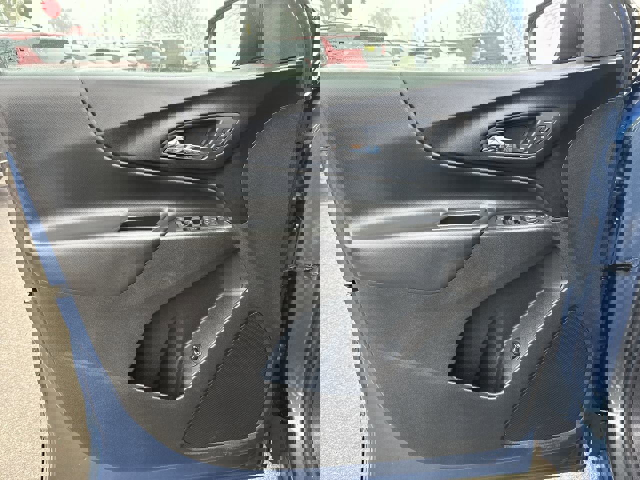 Used 2024 Chevrolet Equinox LT image 20