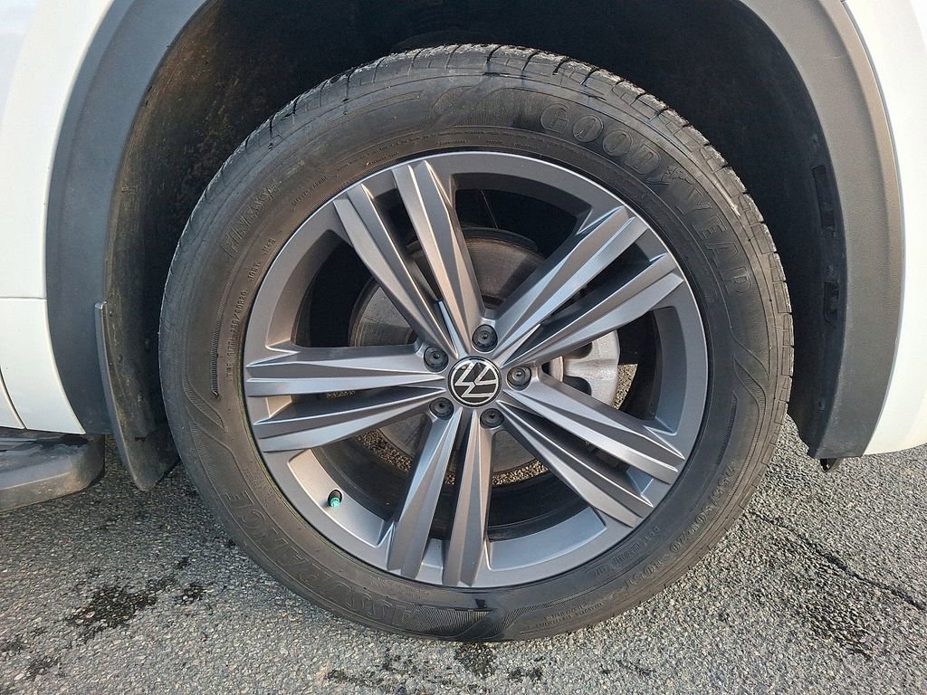 Used 2021 Volkswagen Atlas SE w/ Panoramic Sunroof Package image 8