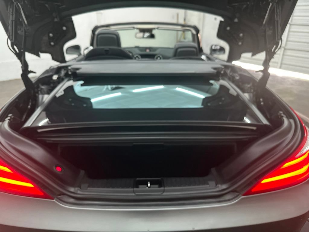 Used 2014 Mercedes-Benz SL 550 image 23