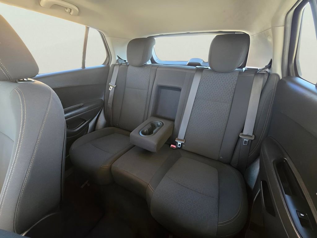 Used 2020 Chevrolet Trax LS image 48