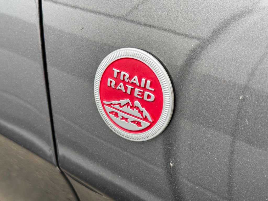 Used 2019 Jeep Grand Cherokee Trailhawk AWD/4WD image 18