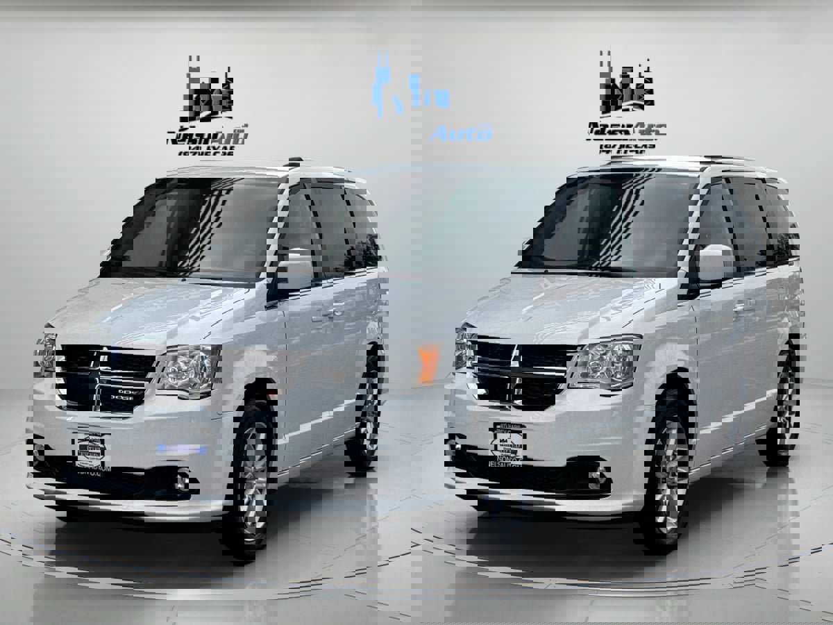 Used 2020 Dodge Grand Caravan SXT w/ Driver Convenience Group image 10