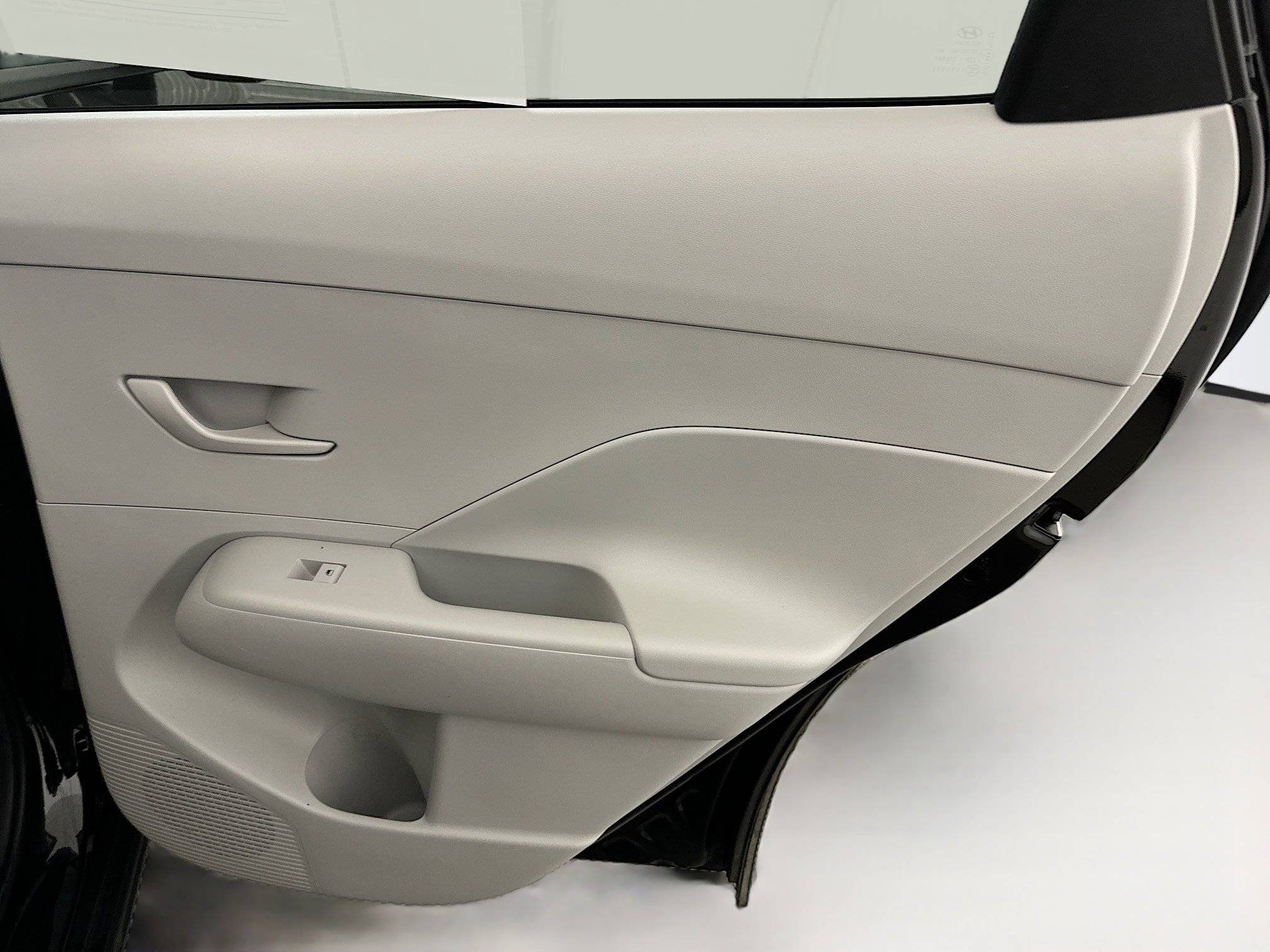 Used 2025 Hyundai Kona SEL image 31