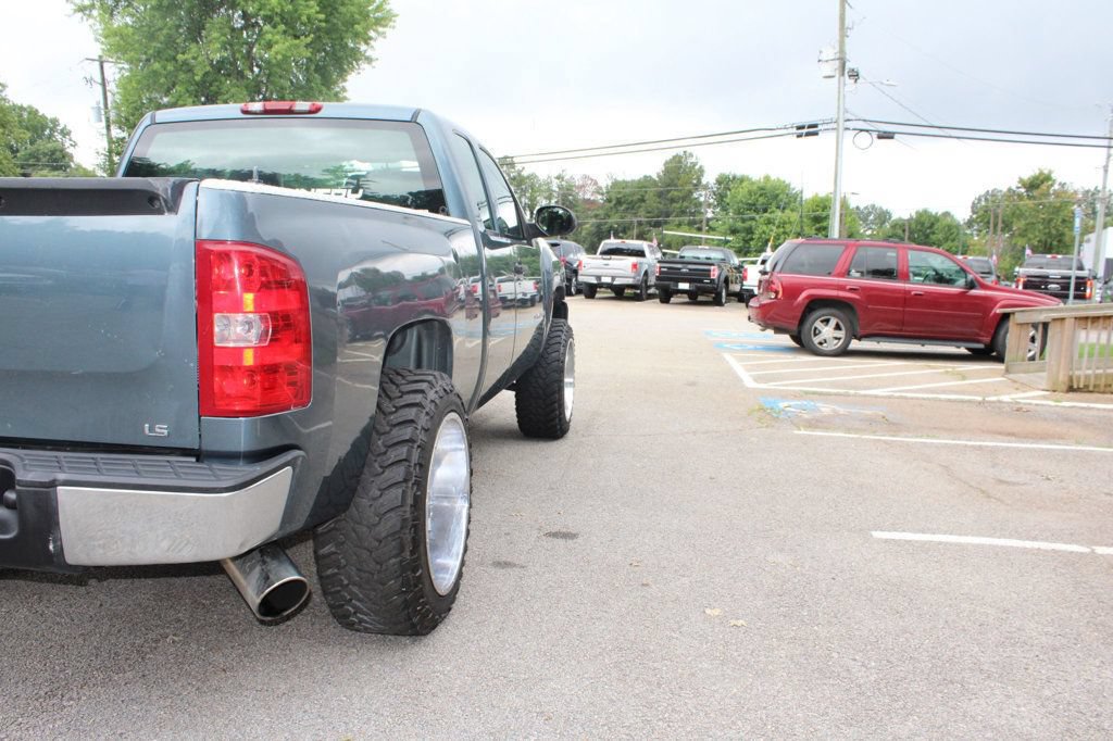 Used 2008 Chevrolet Silverado 1500 W/T w/ LS Package RWD image 16