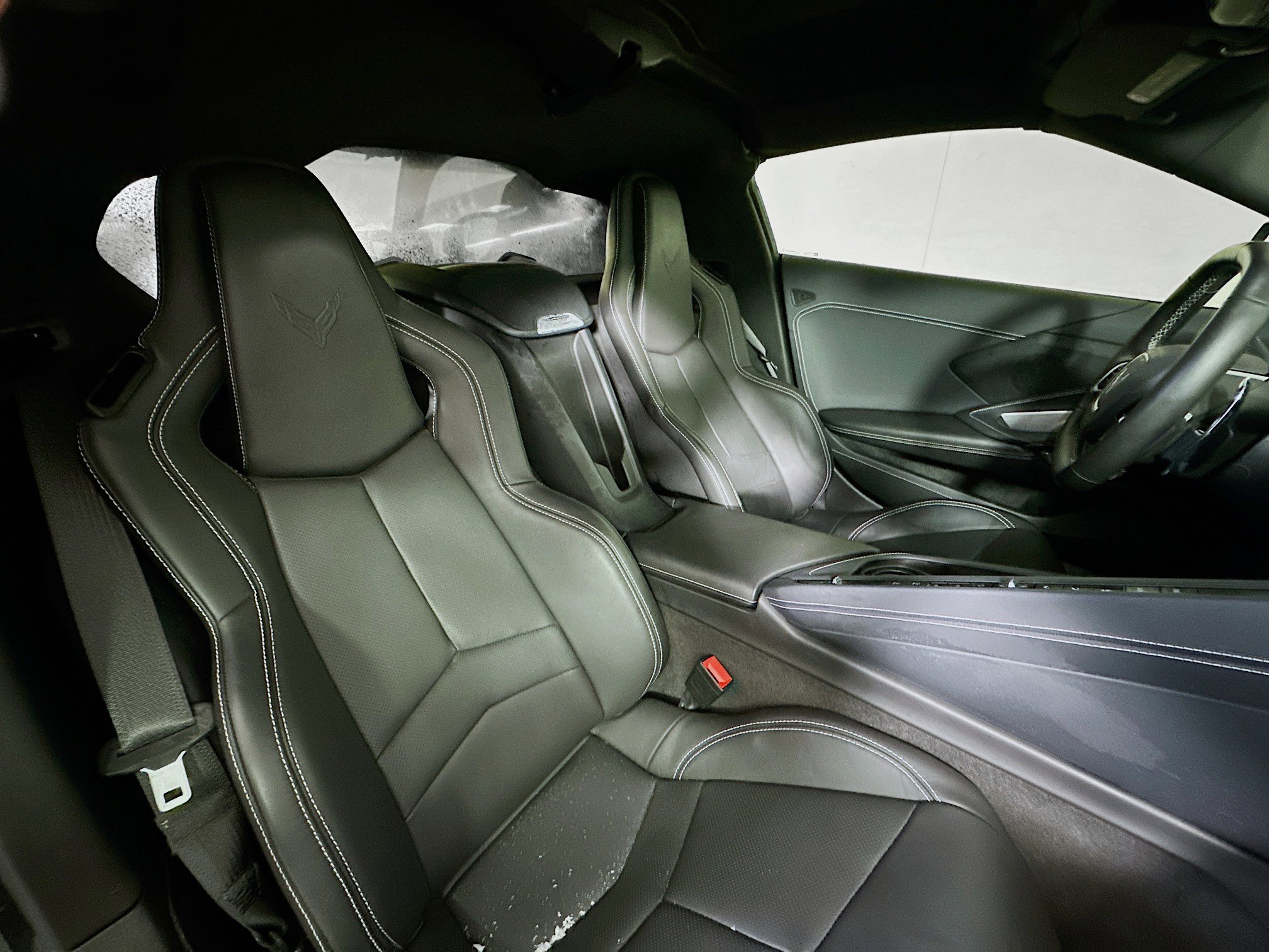 Used 2024 Chevrolet Corvette Stingray Coupe w/ Z51 Performance Package image 24