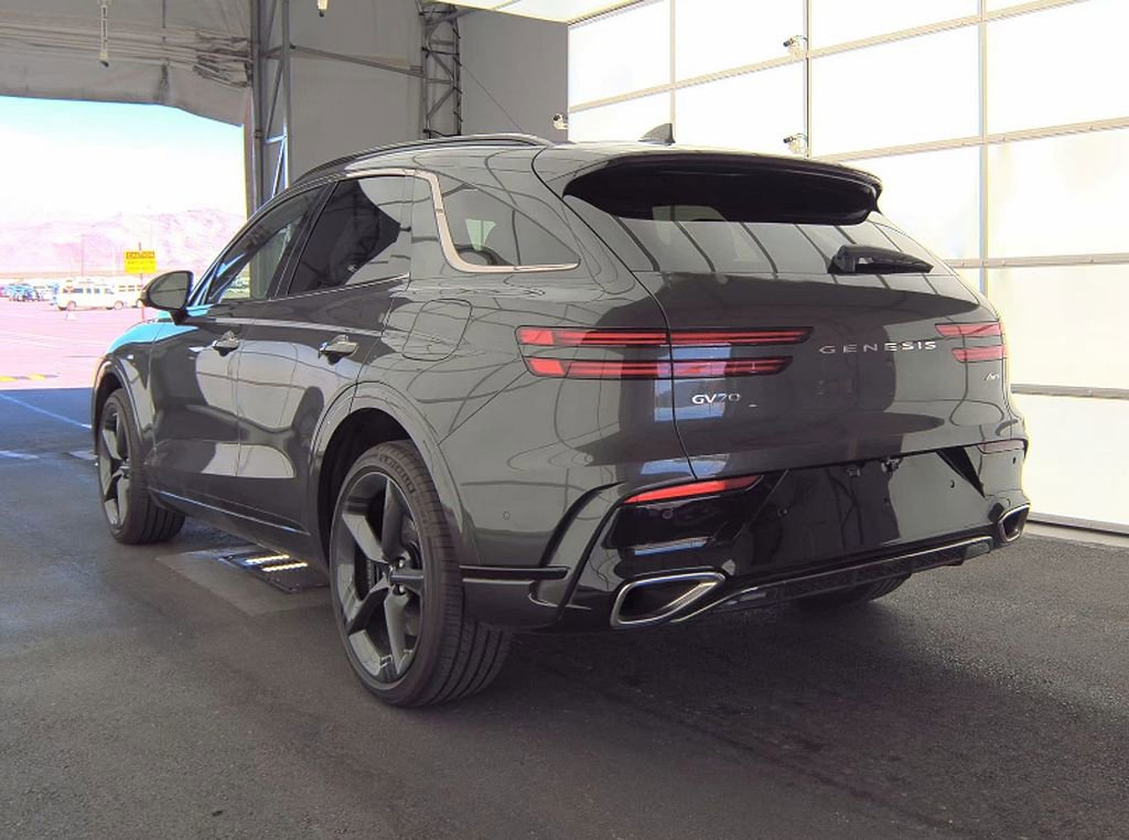 Used 2026 Genesis GV70 2.5T Sport Prestige image 3