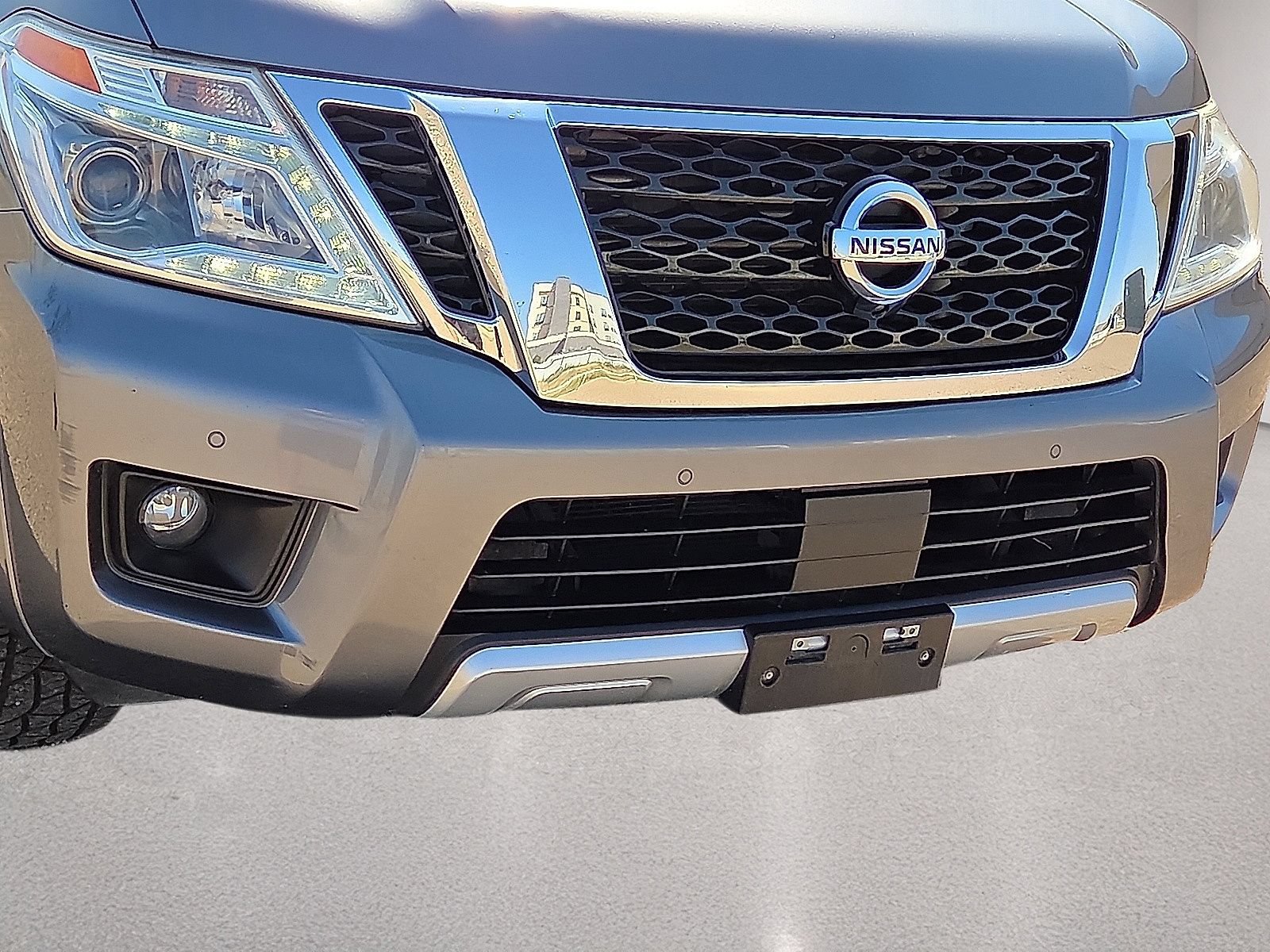 Used 2018 Nissan Armada Platinum w/ Captain Seat Package AWD/4WD image 9