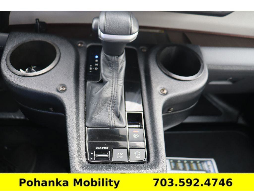 Used 2021 Toyota Sienna XLE w/ XLE Plus Package image 14