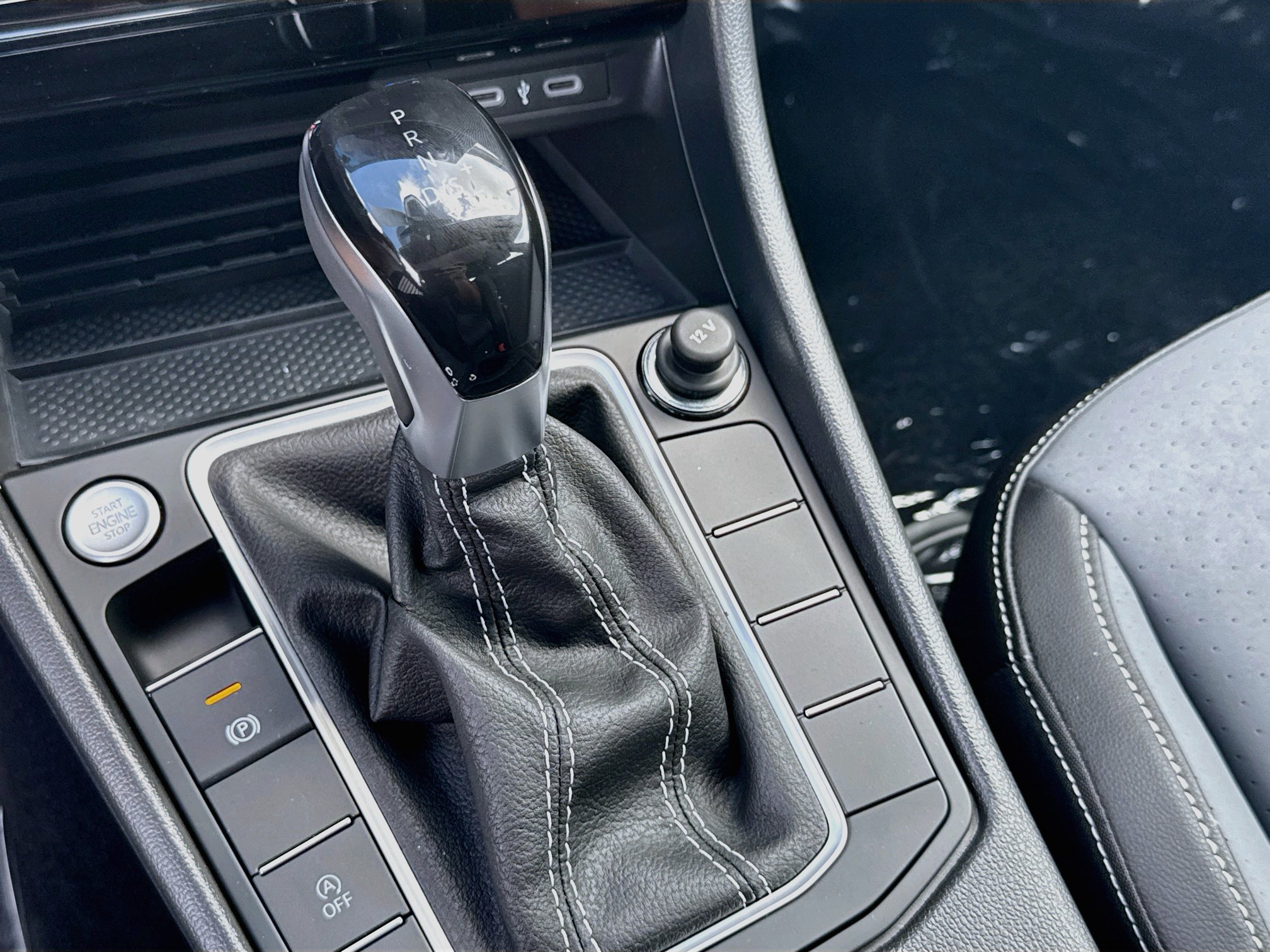 New 2027 Volkswagen Jetta SE FWD image 15