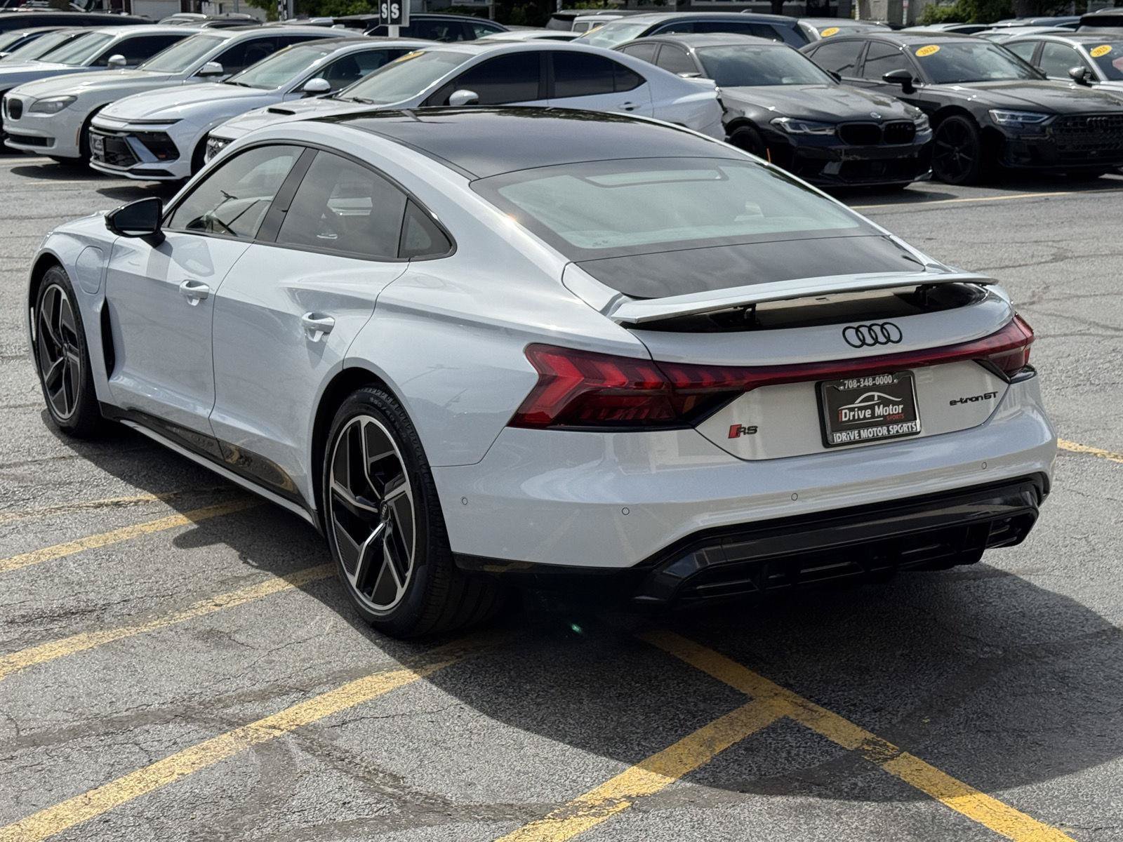 Used 2023 Audi RS e-tron GT w/ Carbon Performance Package AWD/4WD image 9