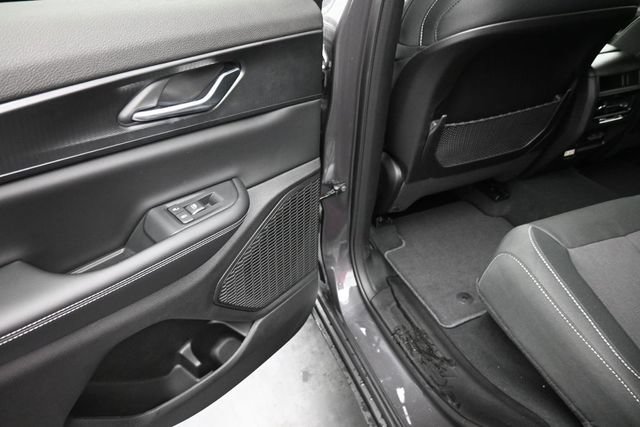 New 2026 Jeep Grand Cherokee Laredo X RWD image 12