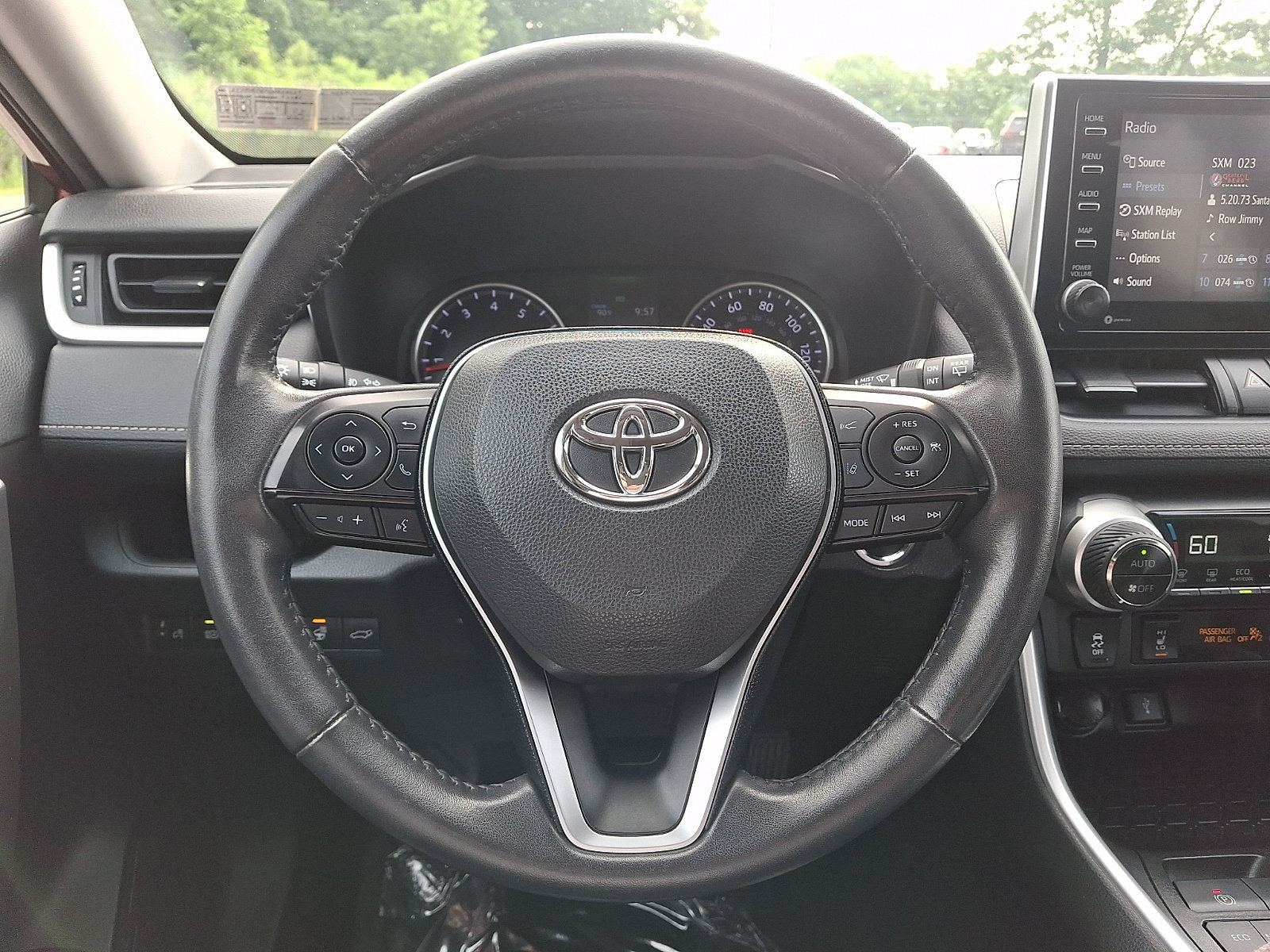 Used 2020 Toyota RAV4 XLE w/ Convenience Package AWD/4WD image 20