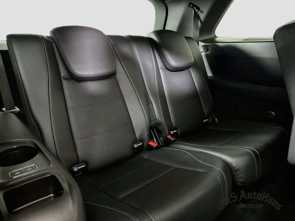 Used 2024 Mercedes-Benz GLS 450 4MATIC w/ AMG Line Exterior image 35