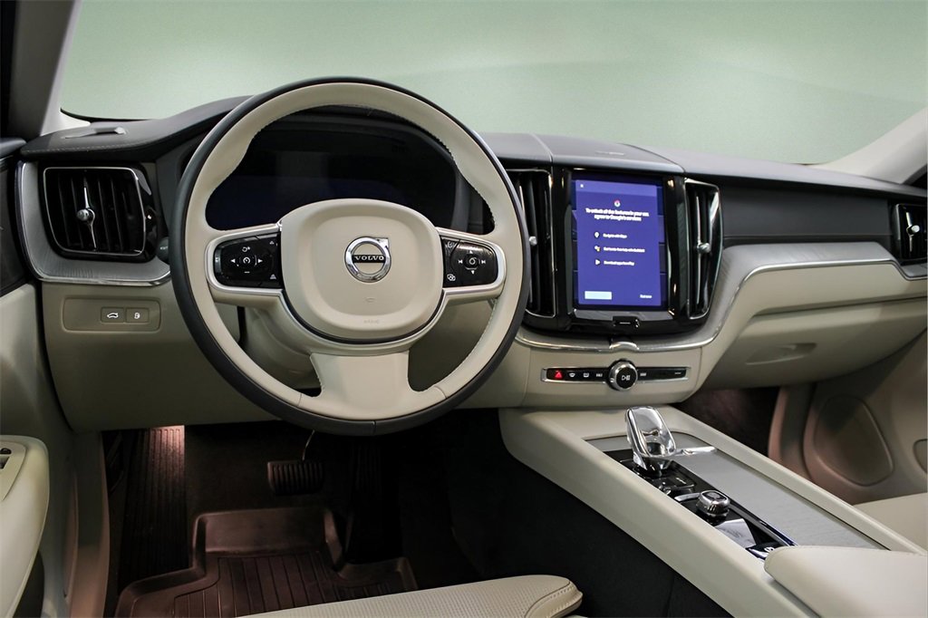 Certified 2025 Volvo XC60 T8 Ultra w/ Protection Package Premier image 21