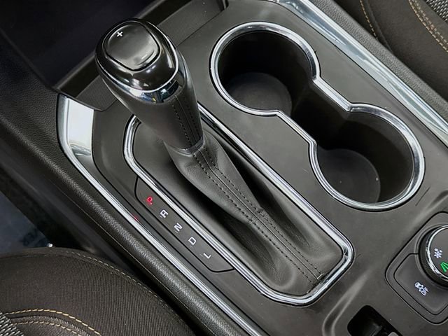 Used 2018 Chevrolet Traverse LT image 18