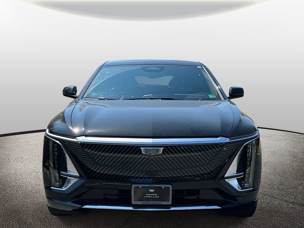 New 2026 Cadillac Lyriq Premium Luxury w/ LPO, Floor Liner Package AWD/4WD image 6