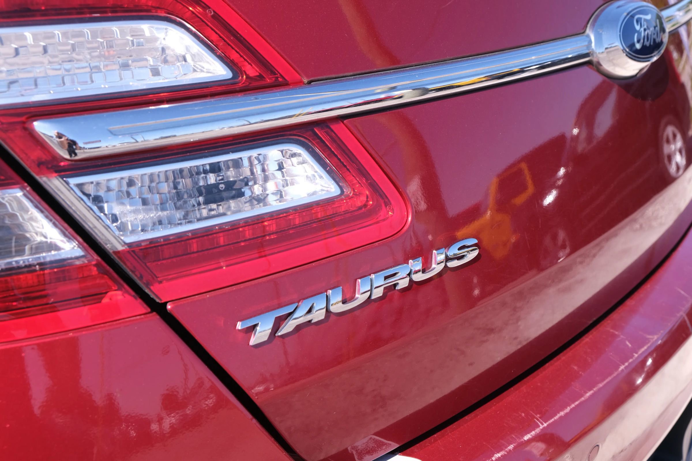 Used 2013 Ford Taurus SEL image 15