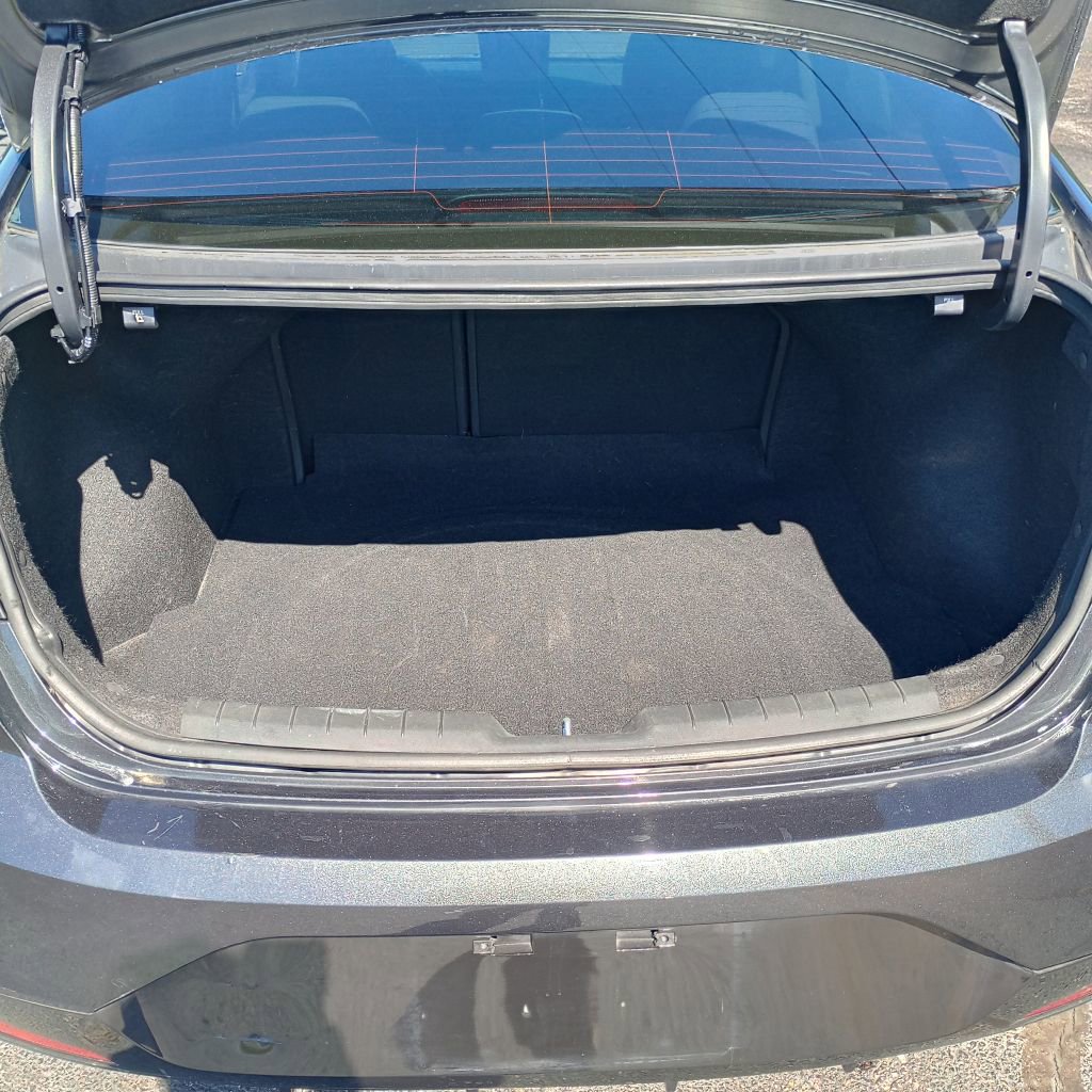 Used 2020 Hyundai Elantra SEL FWD image 18