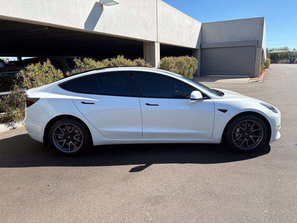 Used 2023 Tesla Model 3 Standard Range RWD image 4