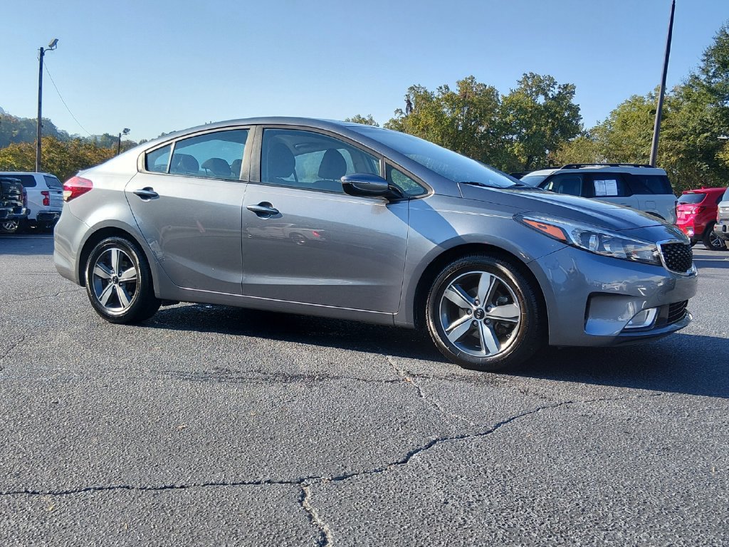 Used 2018 Kia Forte S w/ S Technology Plus Package FWD image 2