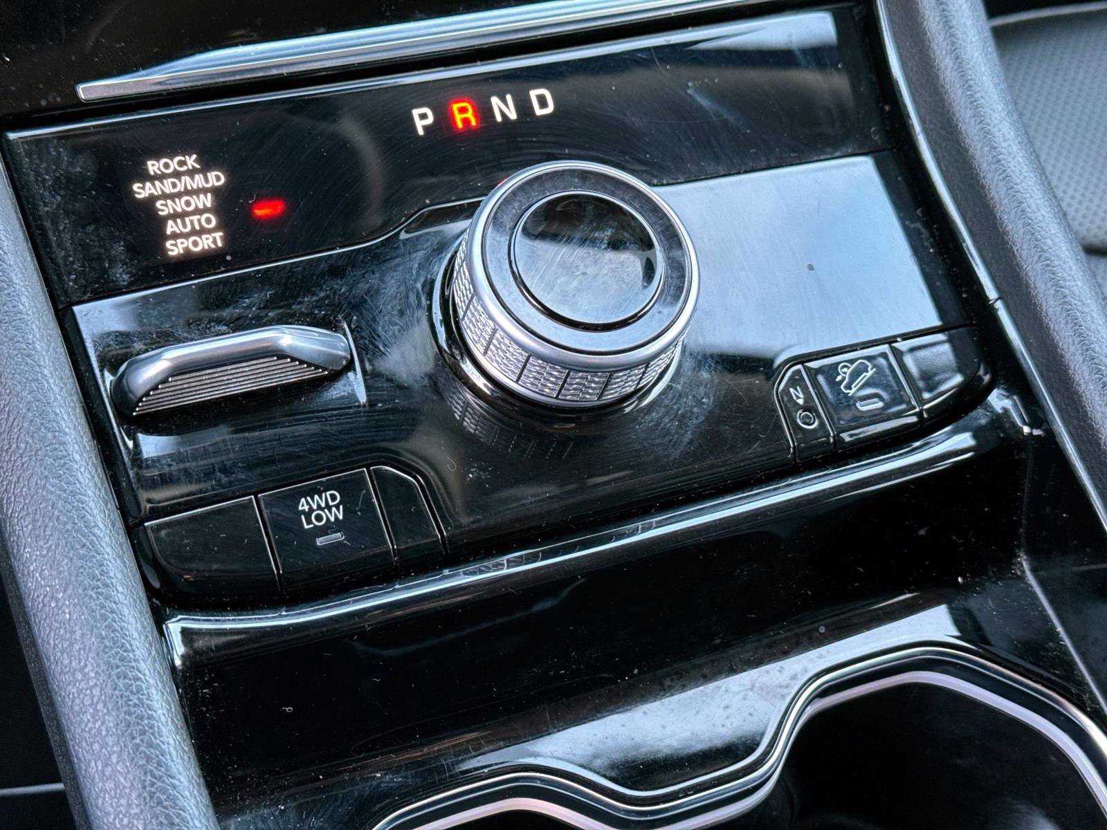 Used 2023 Jeep Grand Cherokee 4WD 4xe w/ Luxury Tech Group II image 20