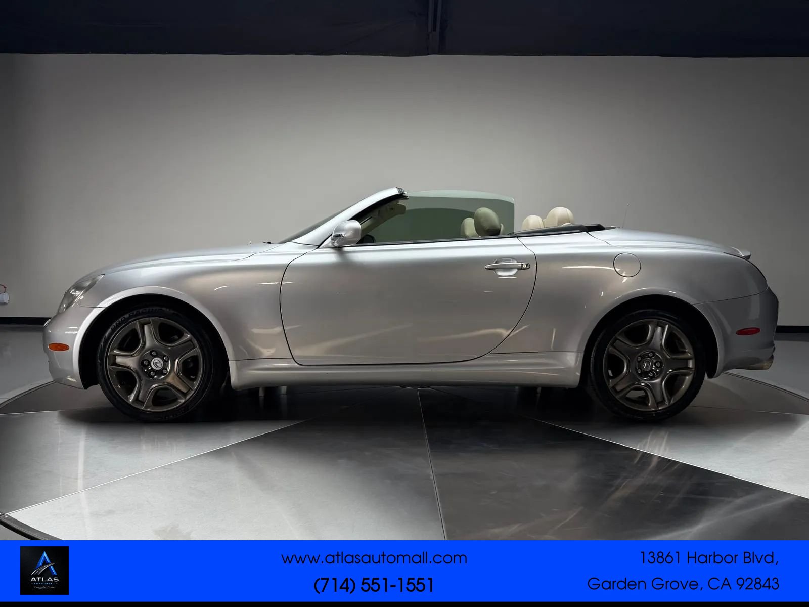 Used 2007 Lexus SC 430 Convertible RWD image 4