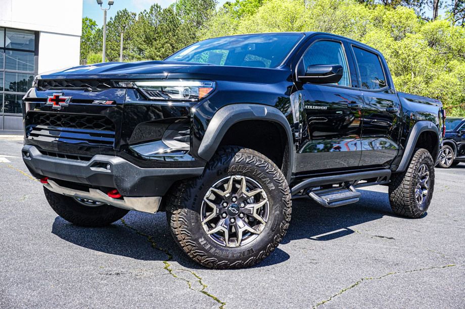 Used 2023 Chevrolet Colorado ZR2