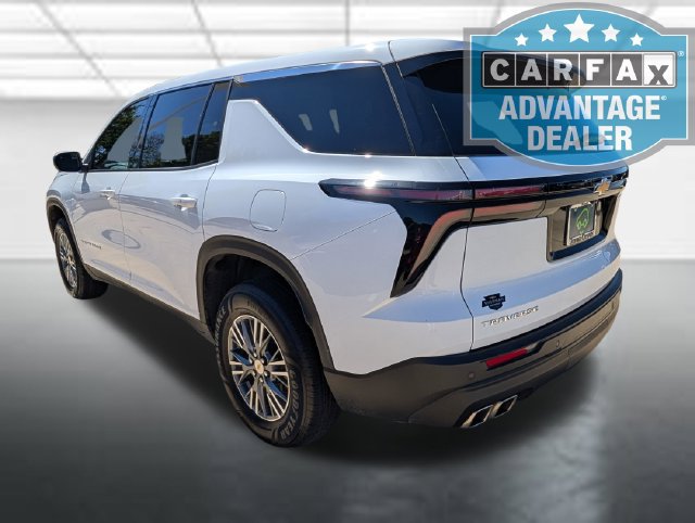 Certified 2024 Chevrolet Traverse LS FWD image 2
