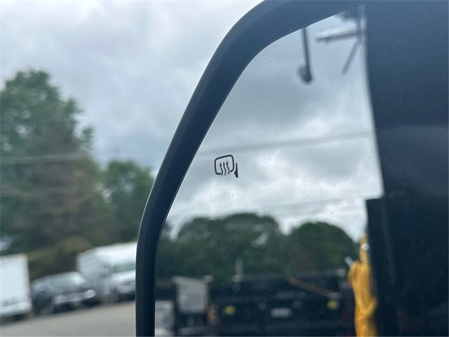 New 2025 Ford F550 4x4 Regular Cab Super Duty image 26