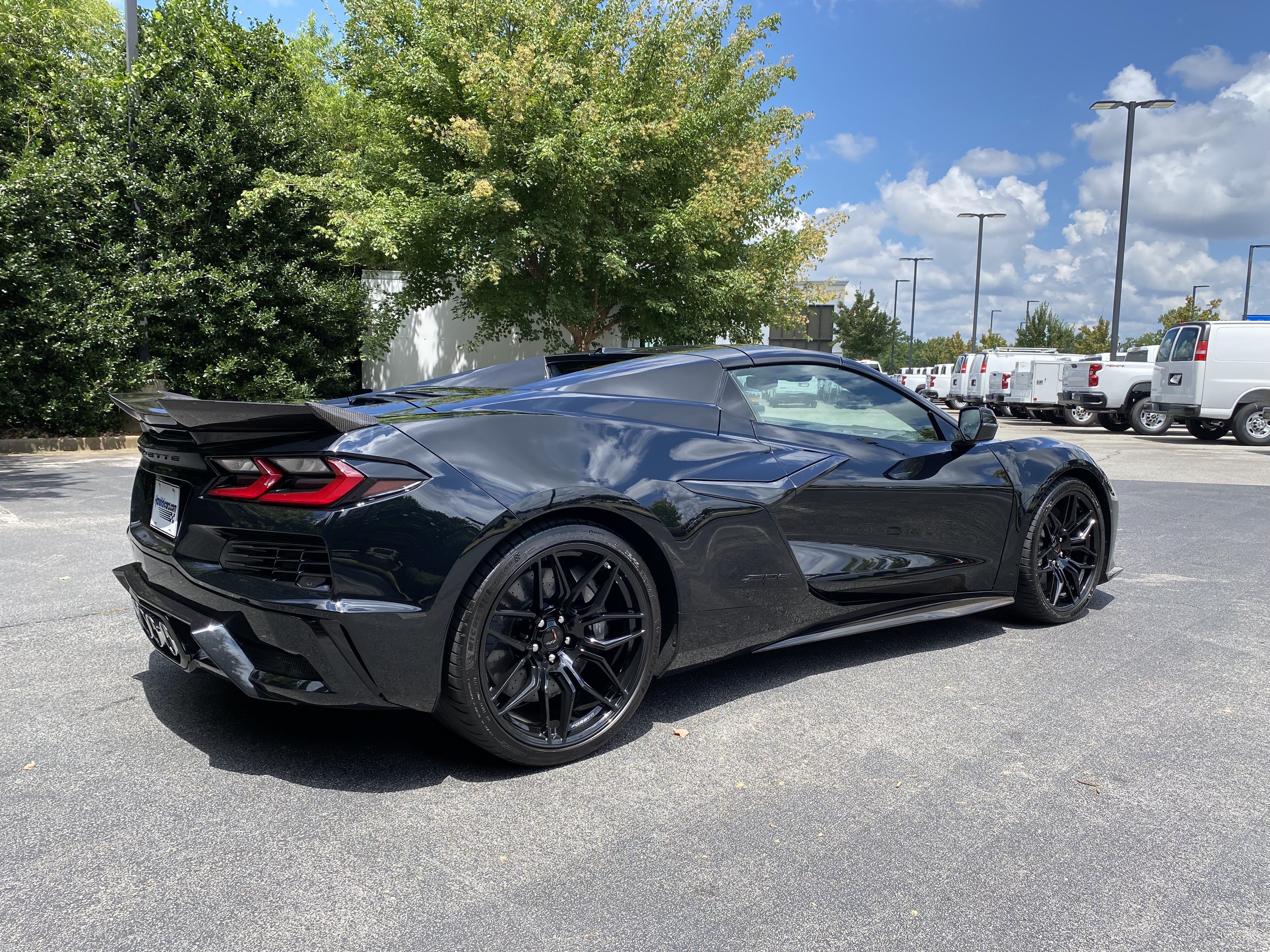 Used 2024 Chevrolet Corvette Z06 RWD image 9
