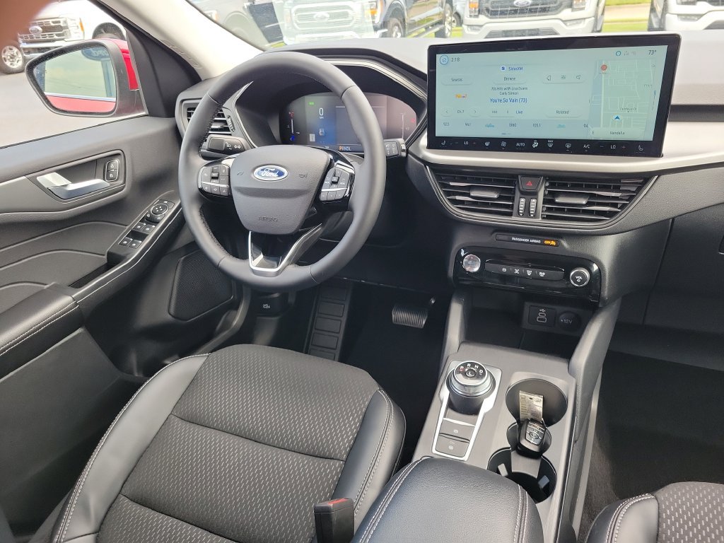 Certified 2025 Ford Escape SE FWD image 13