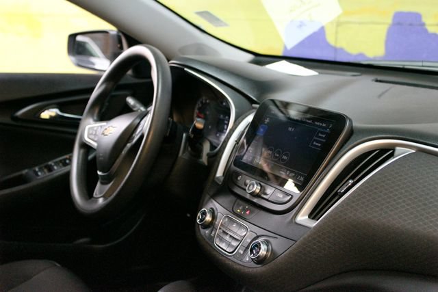 Used 2023 Chevrolet Malibu LT FWD image 12
