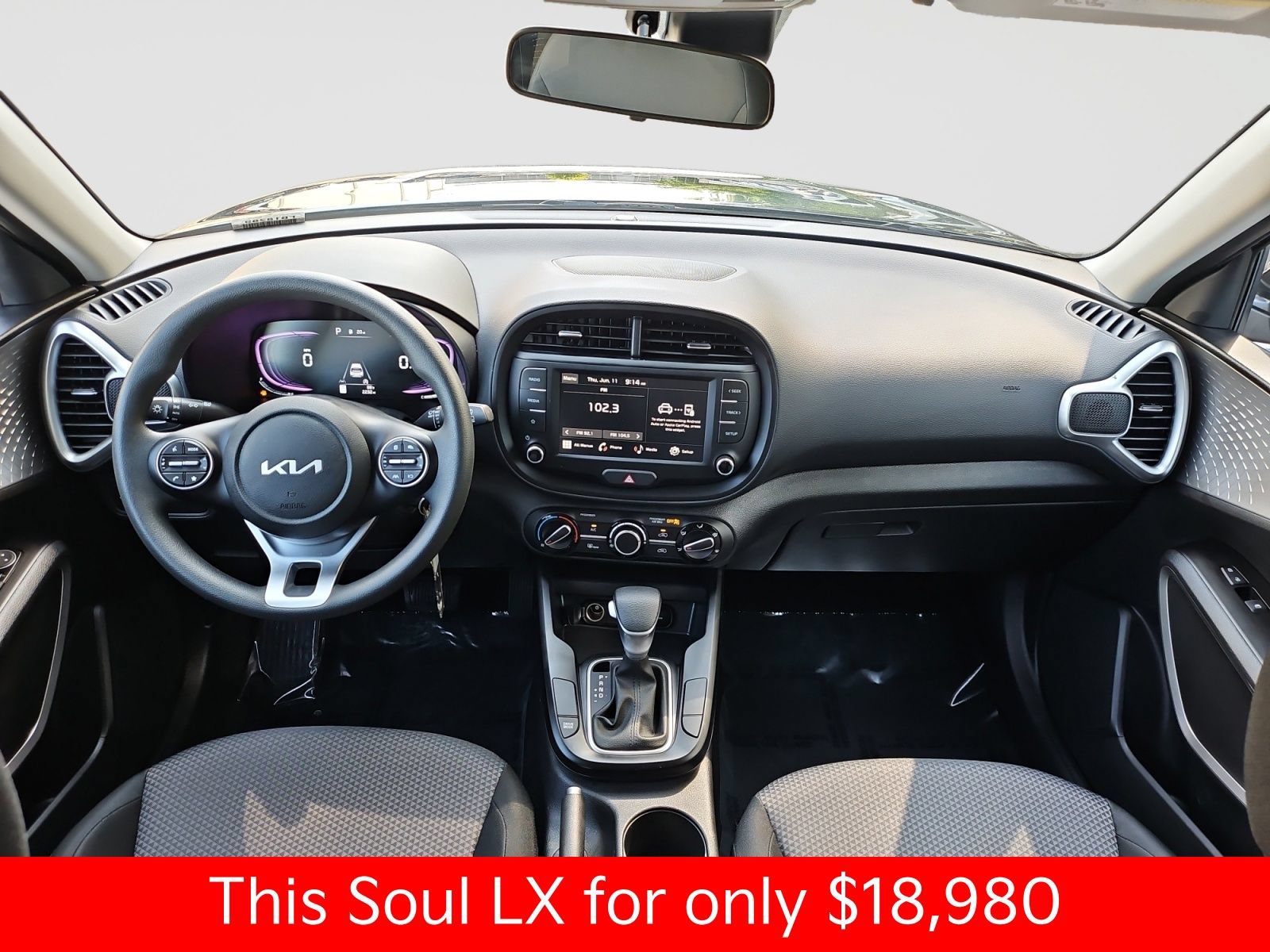 Used 2025 Kia Soul LX FWD image 16