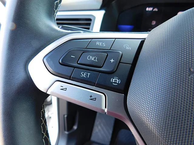 Used 2022 Volkswagen Atlas SE image 23