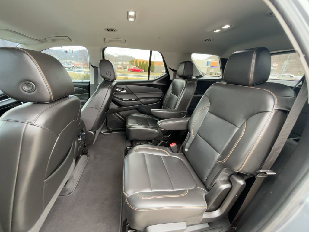 Used 2020 Chevrolet Traverse RS image 28