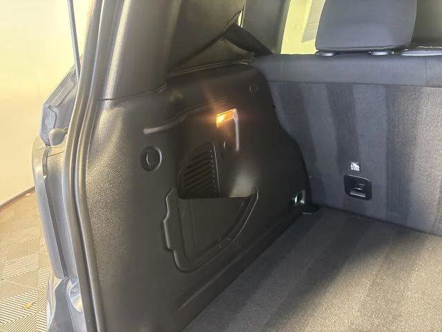 Certified 2023 Jeep Renegade Latitude AWD/4WD image 10