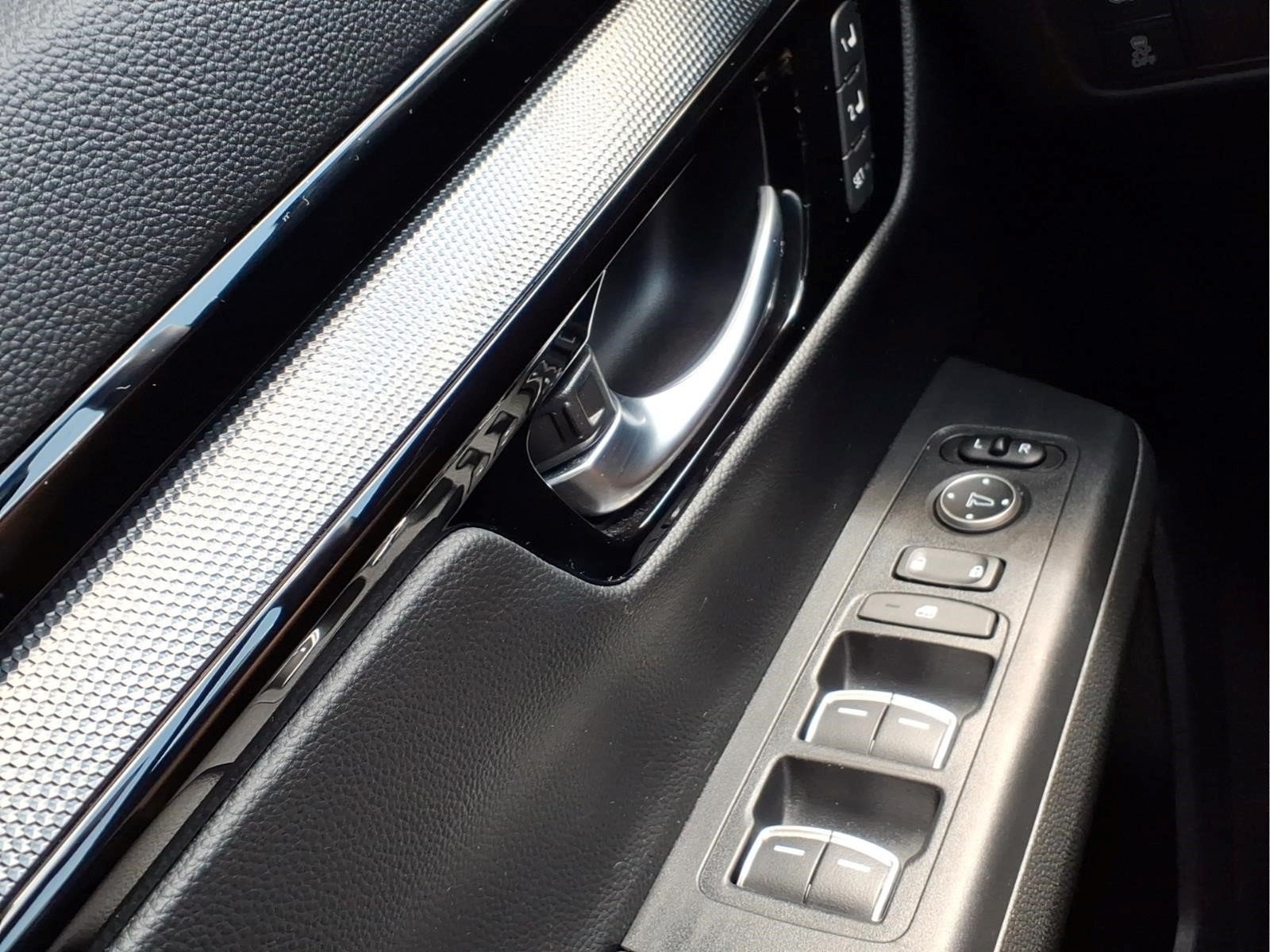 Used 2023 Honda CR-V EX-L image 28