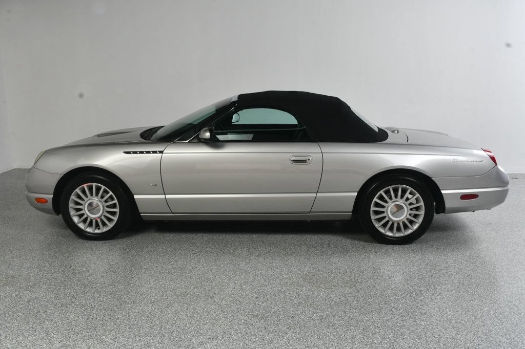 Used 2004 Ford Thunderbird RWD image 22
