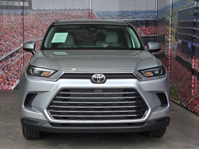 Certified 2026 Toyota Grand Highlander FWD image 3