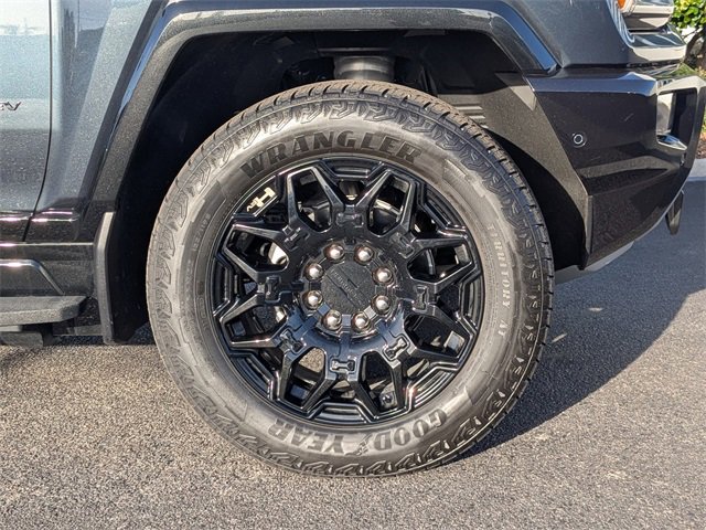 New 2025 GMC Hummer EV 2X image 11