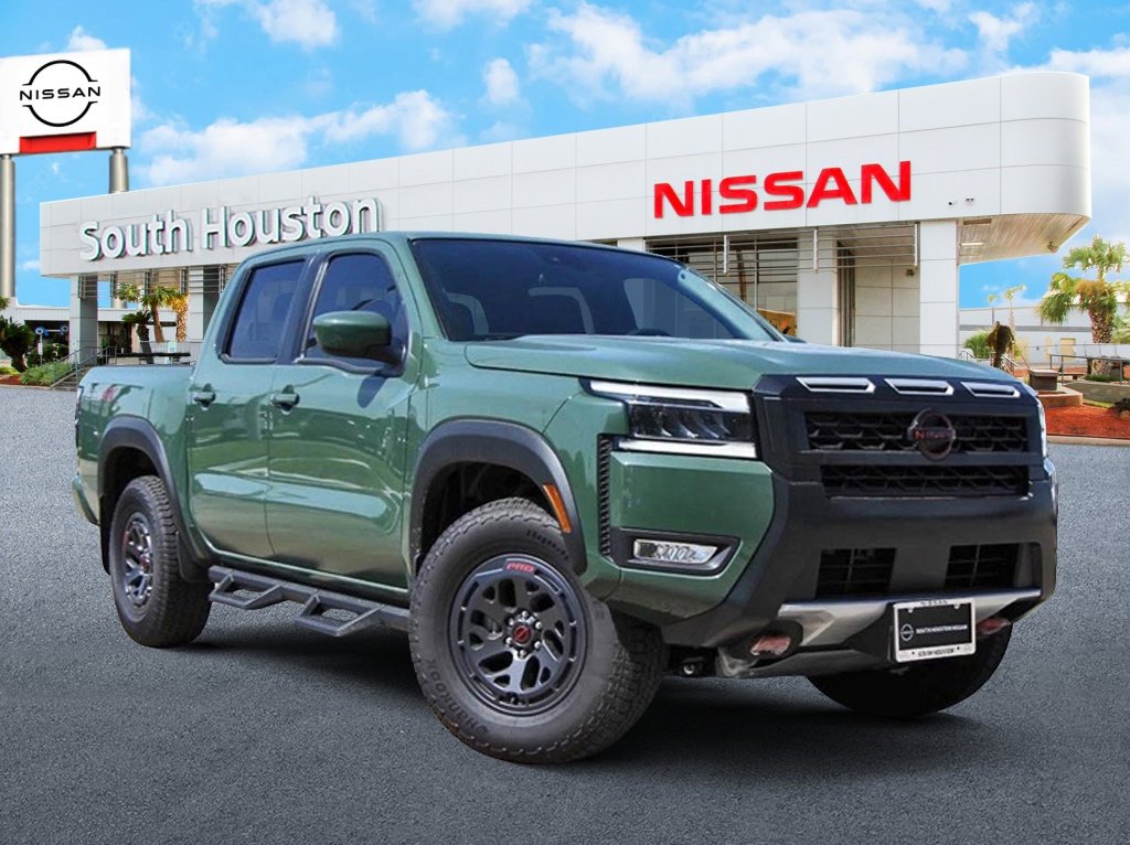 New 2025 Nissan Frontier PRO-4X w/ Tow Package