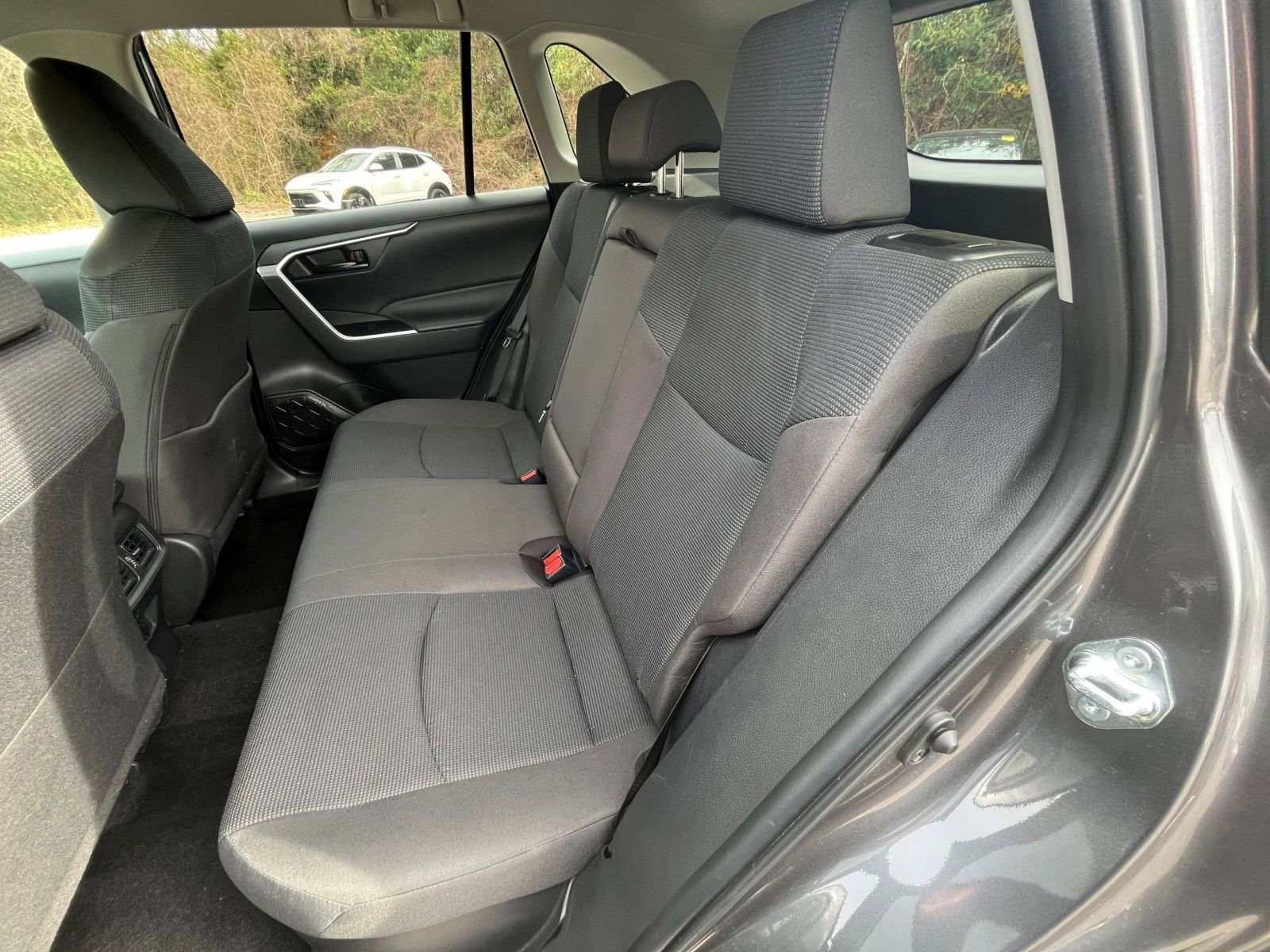 Used 2025 Toyota RAV4 LE image 32