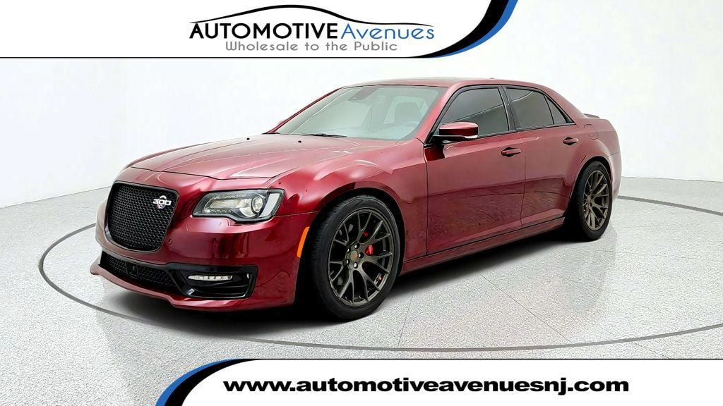 Used 2023 Chrysler 300 C RWD image 1