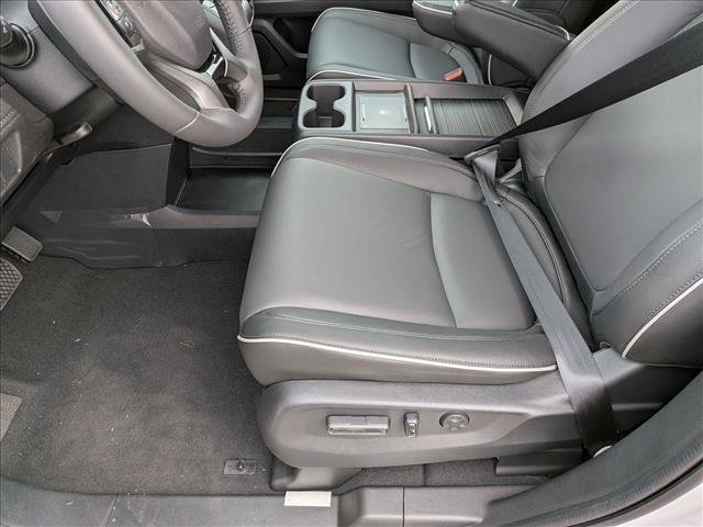 New 2026 Honda Odyssey Touring image 4