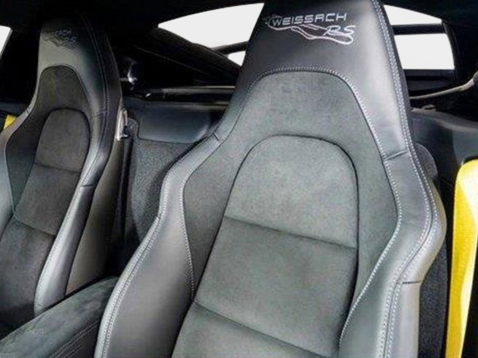 Used 2024 Porsche 718 Cayman GT4 RS RWD image 3