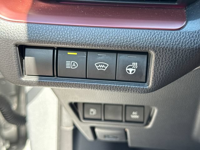 Certified 2024 Toyota Prius Prime FWD image 33
